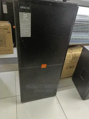 Full Range Speaker  JBL Srx725