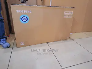 Samsung 43" Crystal UHD Smart TV 43bu8000