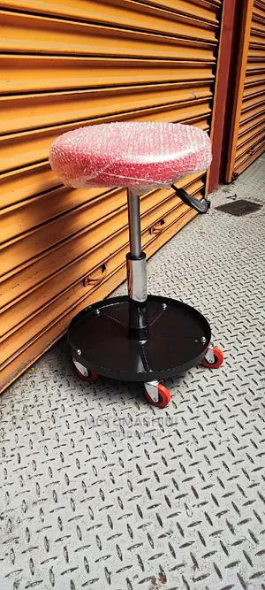 Roller Creeper Seat With Tool Tray and Wheels
