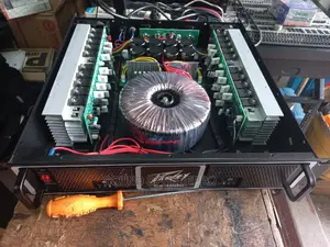 Peavey Cs4000 Amplifier