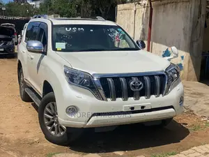 Toyota Land Cruiser Prado 2016 Off white