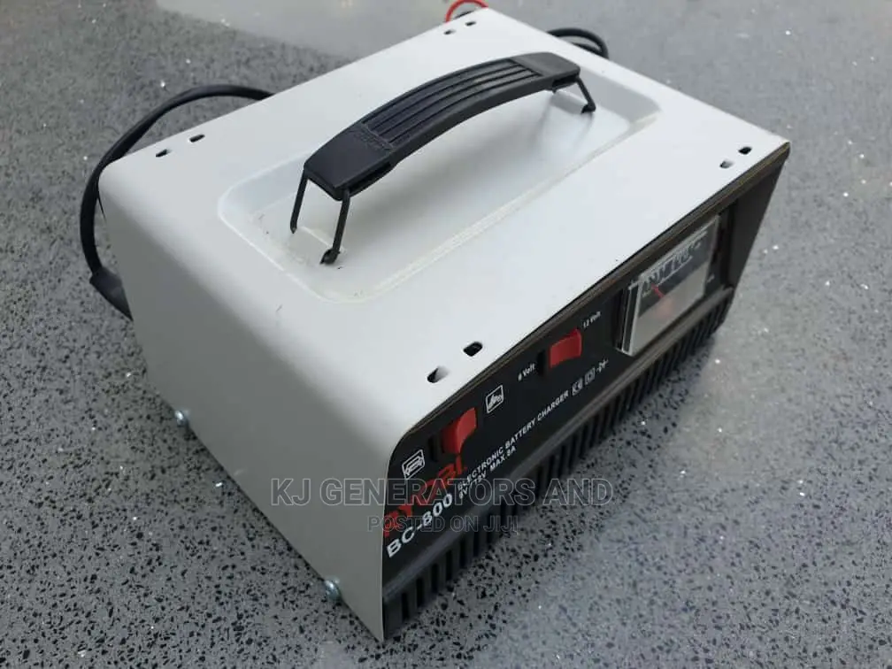 8AMP Electronic Battery Charger