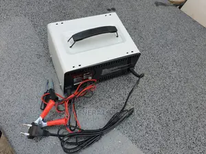 8AMP Electronic Battery Charger