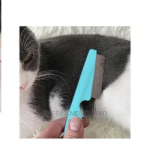 Fine Grade Flea Comb