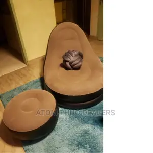 Inflatable Seat With Pump and Foot Rest.