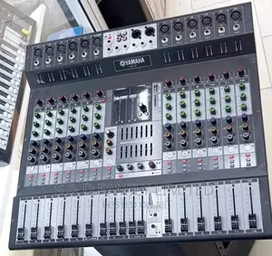 Yamaha 12 Channels Powered Mixer Hx-12