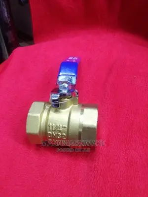 11/4"Lirlee Ball Cork