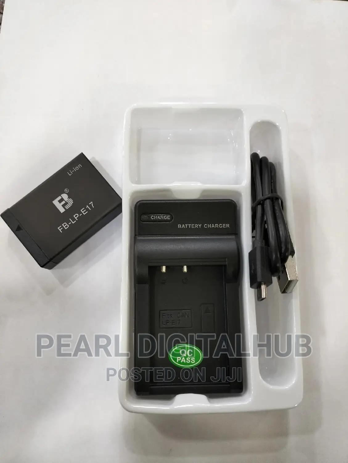 Canon Lp-E17 Camera Battery + Charger