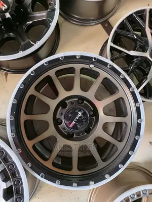 Size 17 Inches Hilux Alloy Rims Set