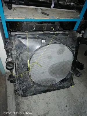 Toyota Prado J150 Radiator