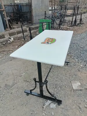 Restaurant Table With Logo Size 4ft by 2 Ft