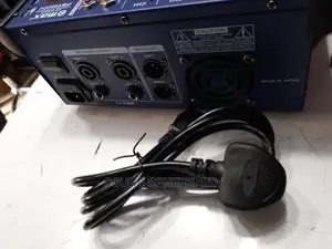 Max 4 Channel Powered Mixer