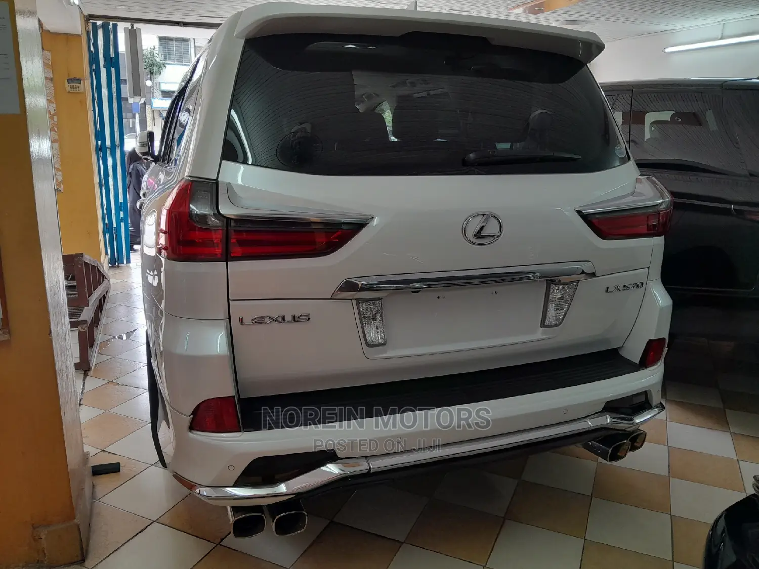Lexus LX 2016 White