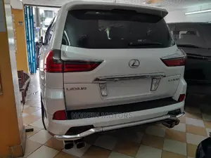 Lexus LX 2016 White