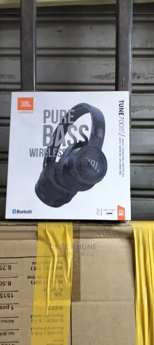 JBL Tune 700 BT Bluetooth Headphones