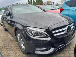 Mercedes-Benz C180 2016 Black
