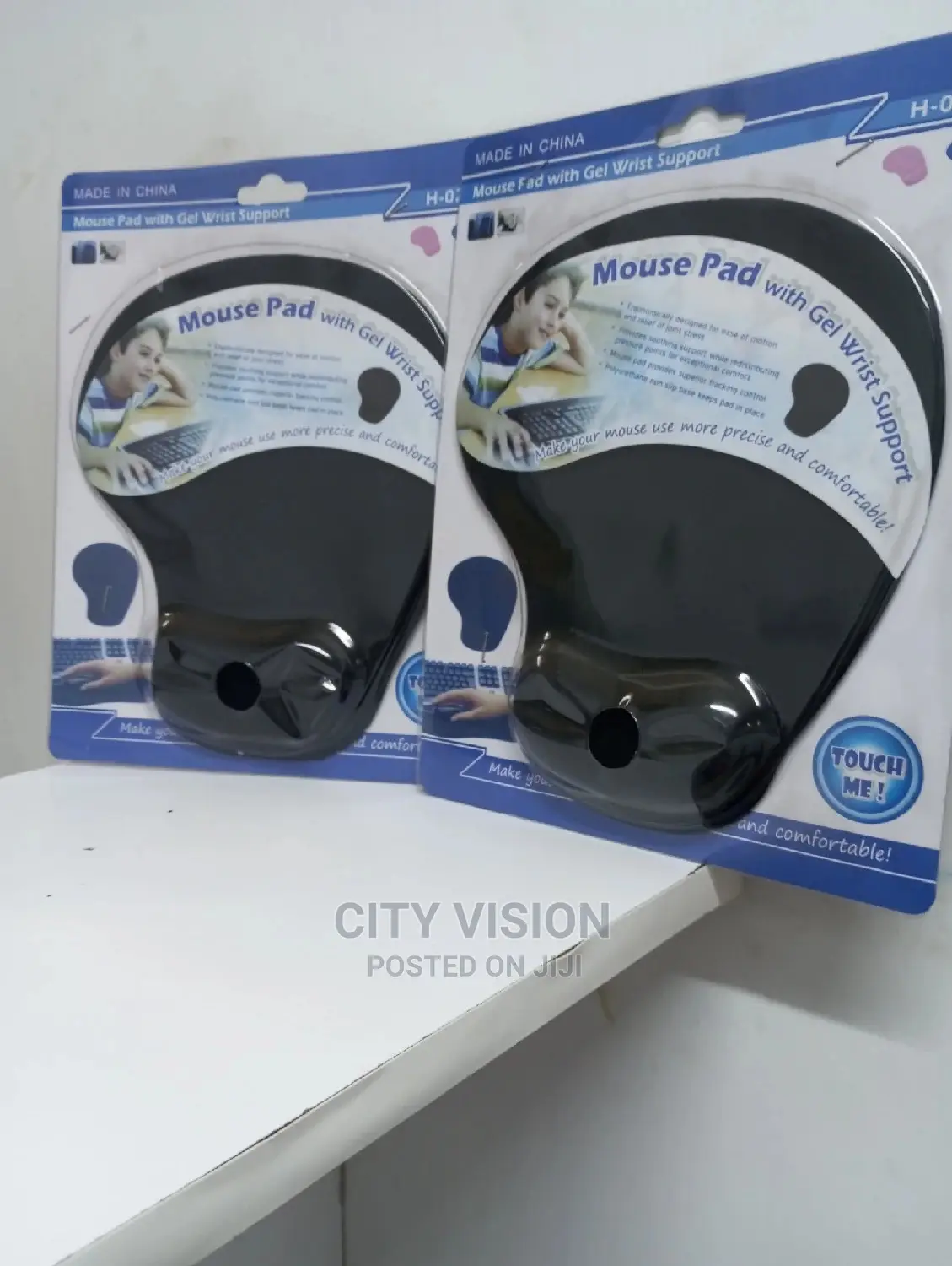Mouse Pad With Gel Wrist Support