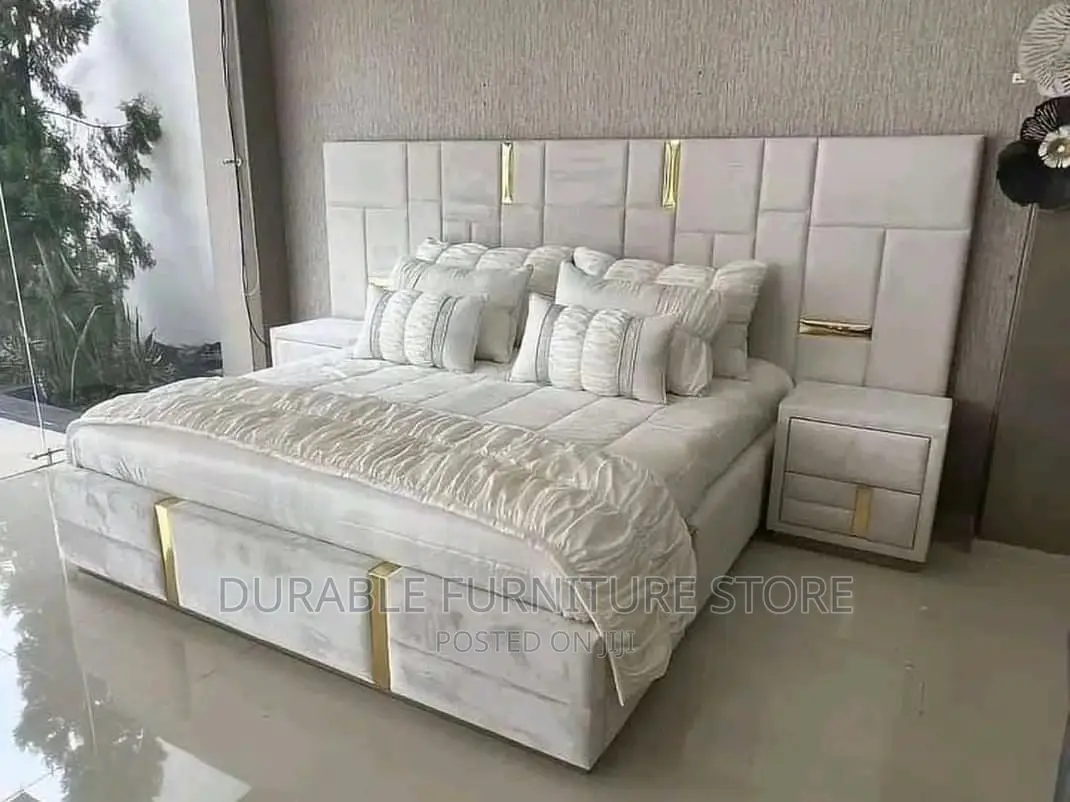 Tufted and Clssy Bed 6*6