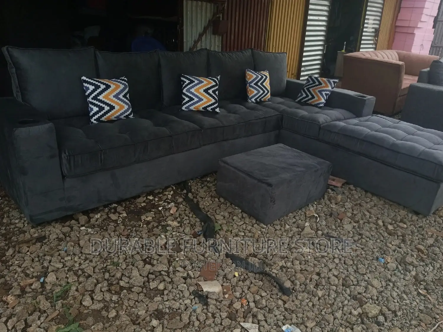 Quality 7 Seater Sofa With 2 Cup Hoder