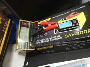 12V 24V Car Fast Charger