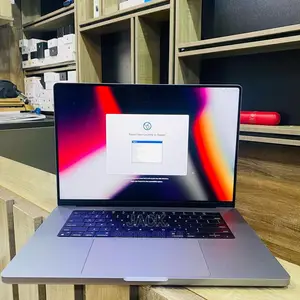 Laptop Apple MacBook Pro 2021 M1 16GB Apple M1 Pro SSD 512GB