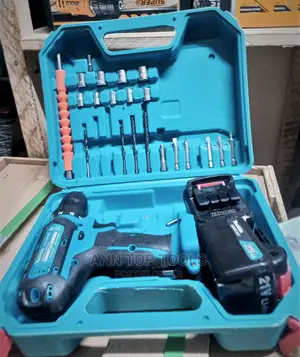 21 Volts Makita Cordless Drill Set