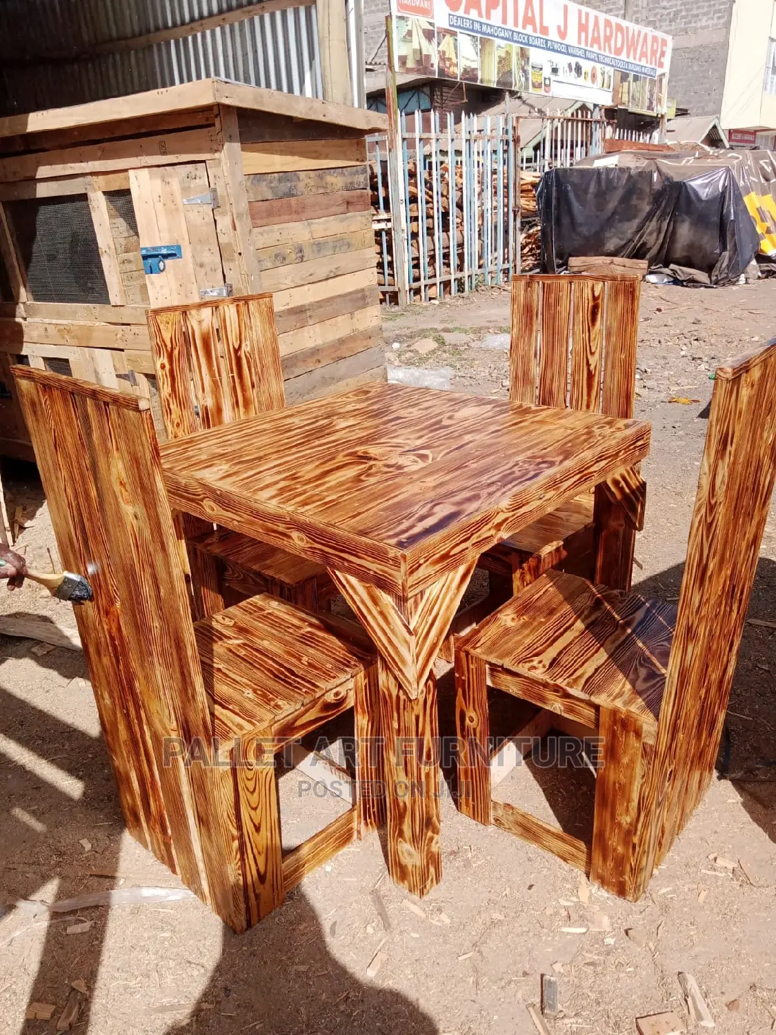 Pallet Dinning Table