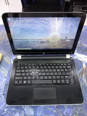 Laptop HP Pavilion X2 210 4GB Intel Core I5 HDD 500GB