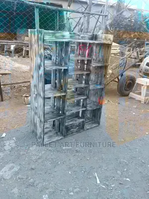 Pallet Wardrobe