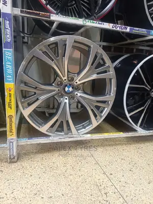 Size 21 Inches BMW Alloy Rims Set