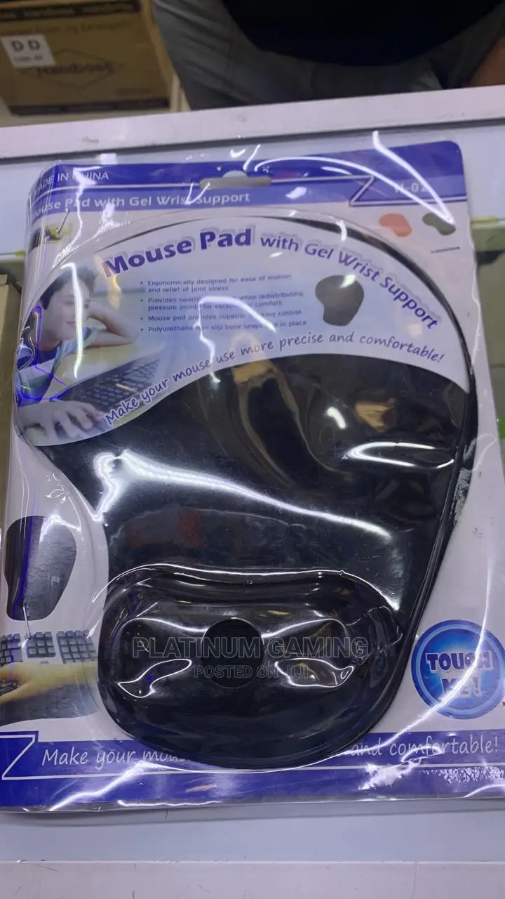 Mouse Pad With Gel Wrist Support
