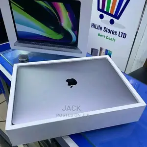 Laptop Apple MacBook Pro 2022 M2 8GB Apple M2 SSD 512GB