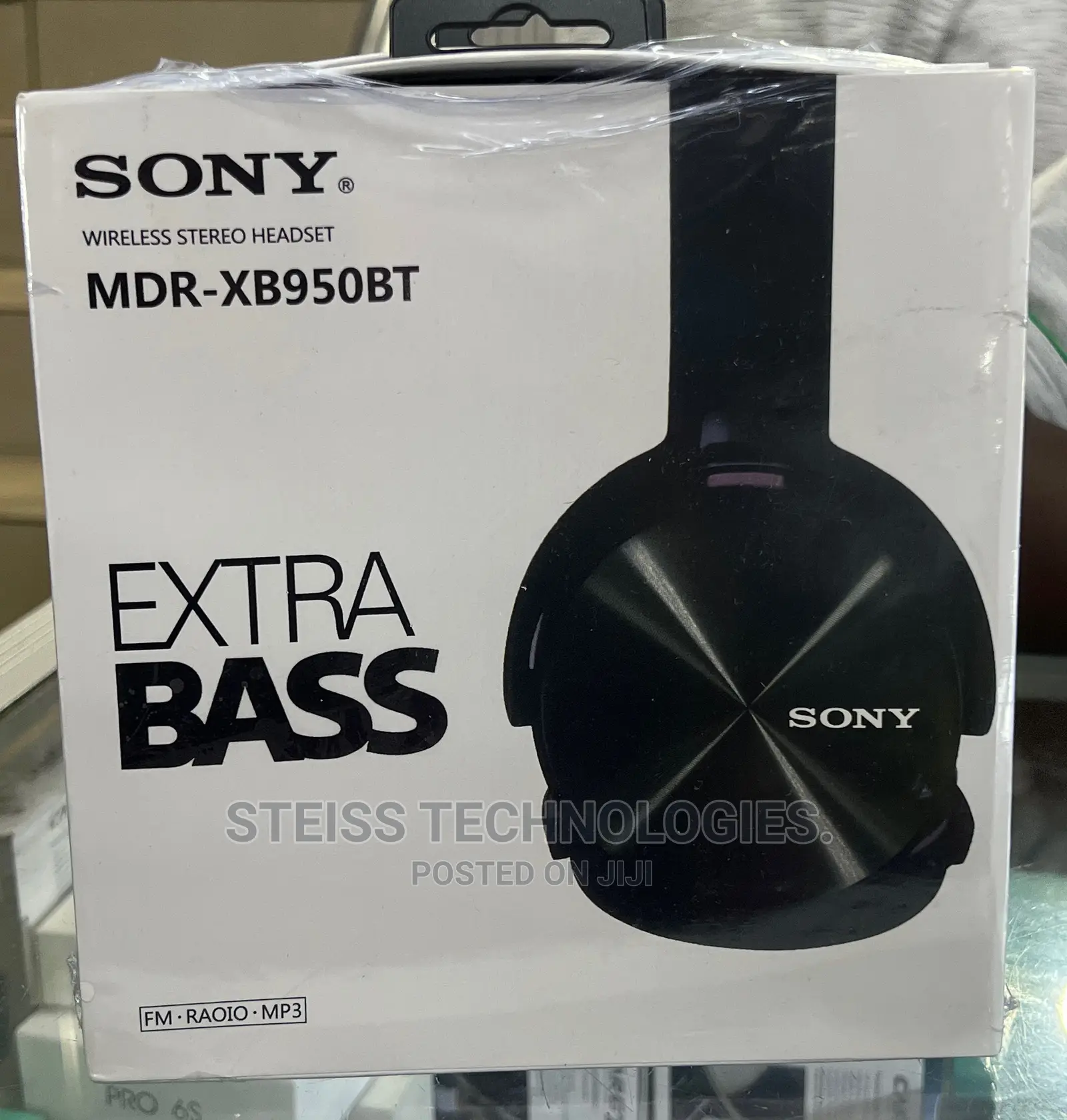 MDR-XB950 Sony Wireless Headphones.
