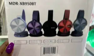 MDR-XB950 Sony Wireless Headphones.