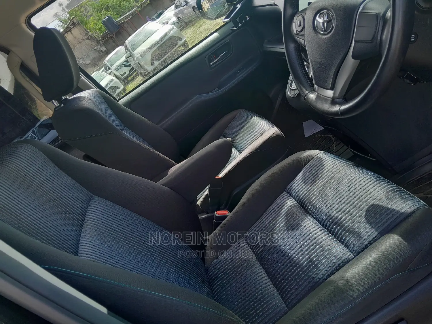 Toyota Voxy 2016 Black