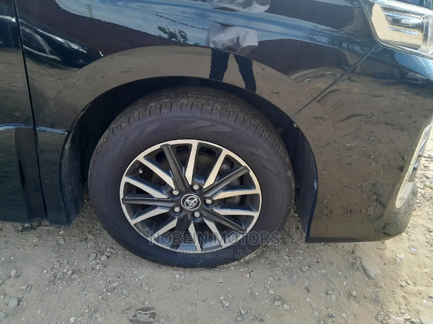 Toyota Voxy 2016 Black