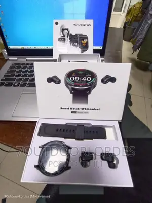 Smart Watch With Bluetooth Headsets