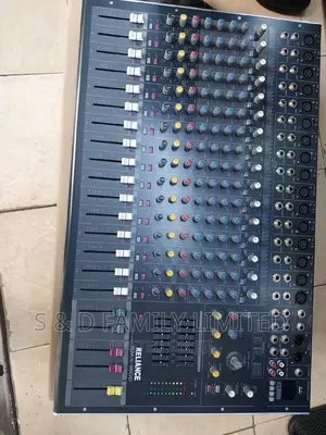 Reliance 16 Channels Plain Mixer SMX-1600