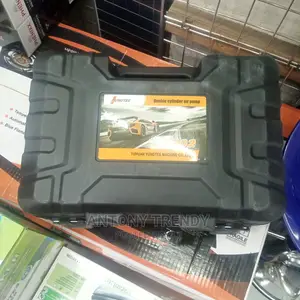 DC12V Car Tyre Compressor Pump