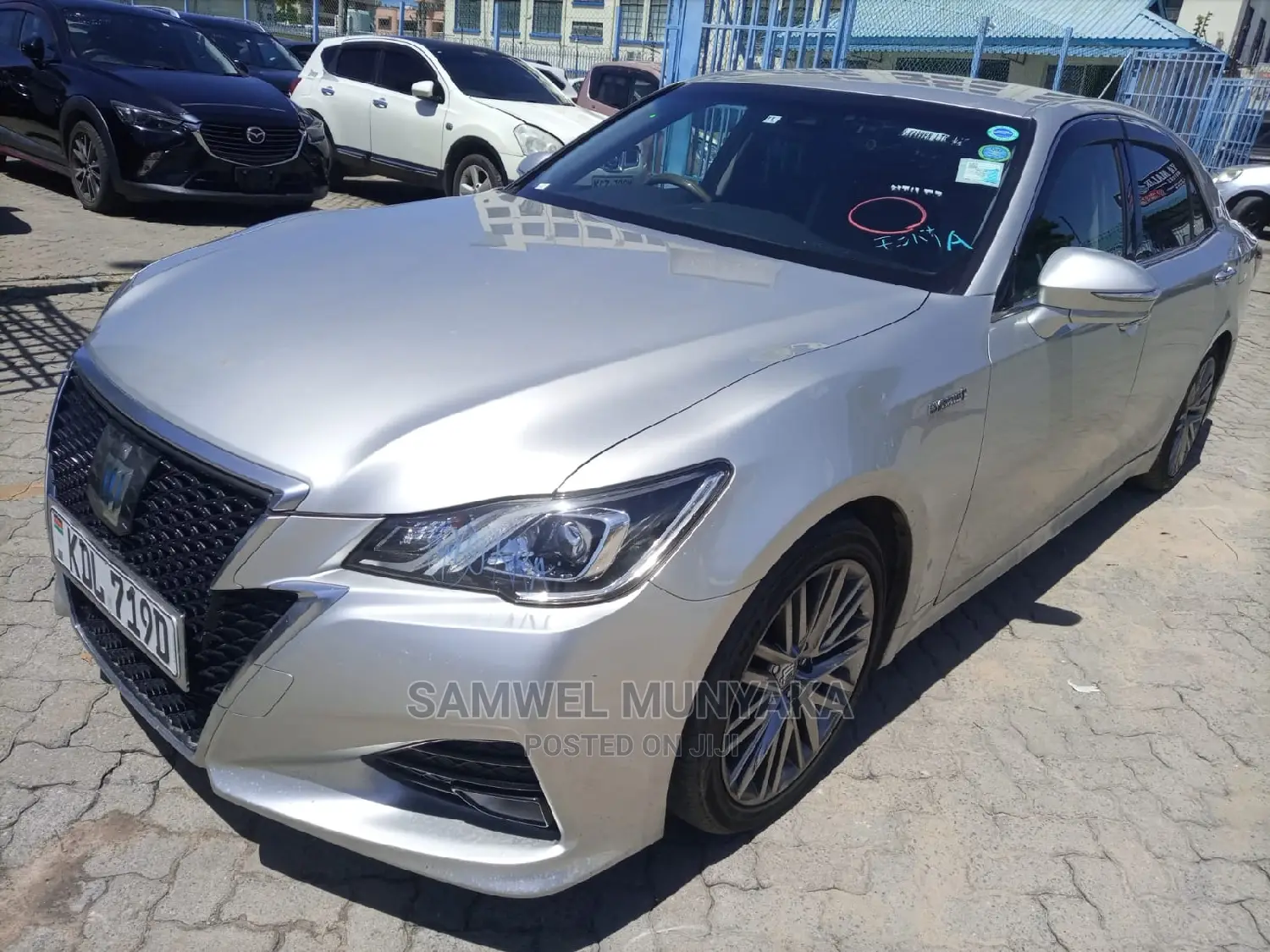 Toyota Crown 2015 Silver