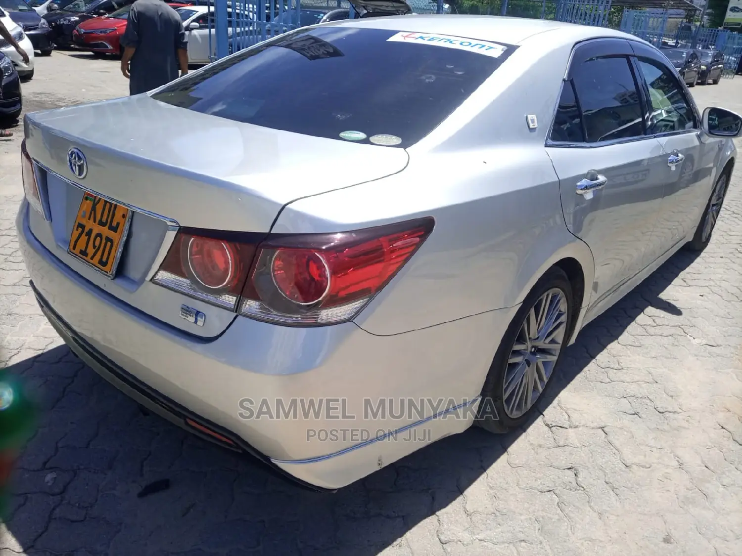 Toyota Crown 2015 Silver
