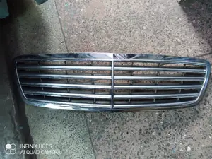 Mercedes Benz 2008 Front Grill