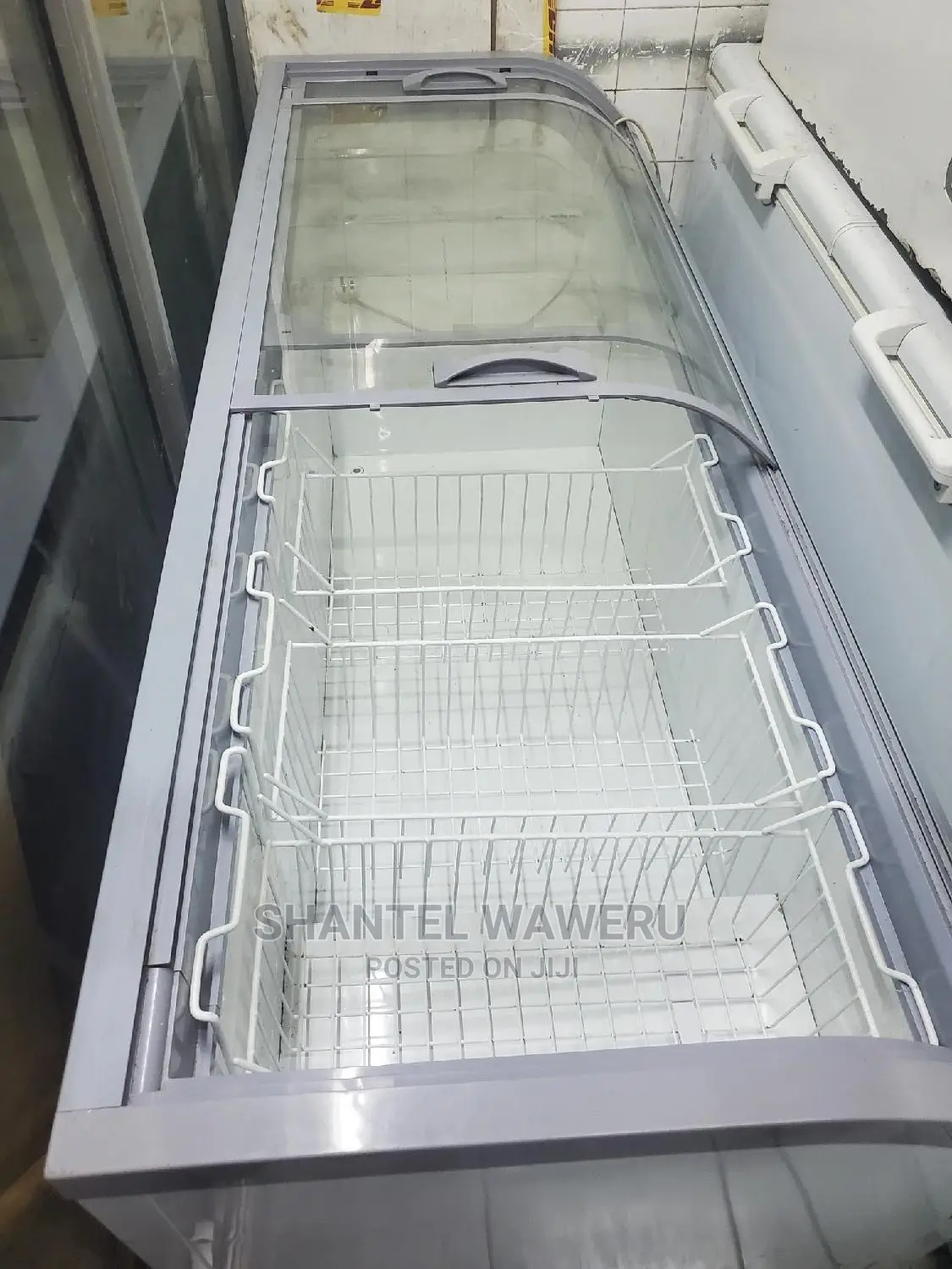 800 Litres Display Freezer