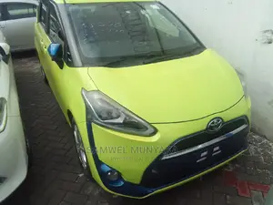 Toyota Porte 1.5 AWD 2016 Green