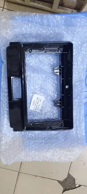 Black Fielder Hybrid Console Cover