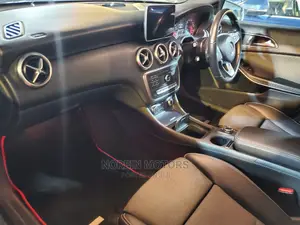 Mercedes-Benz A-Class 2016 Silver