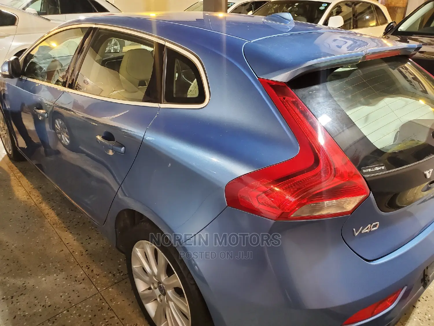 Volvo V40 2016 Blue