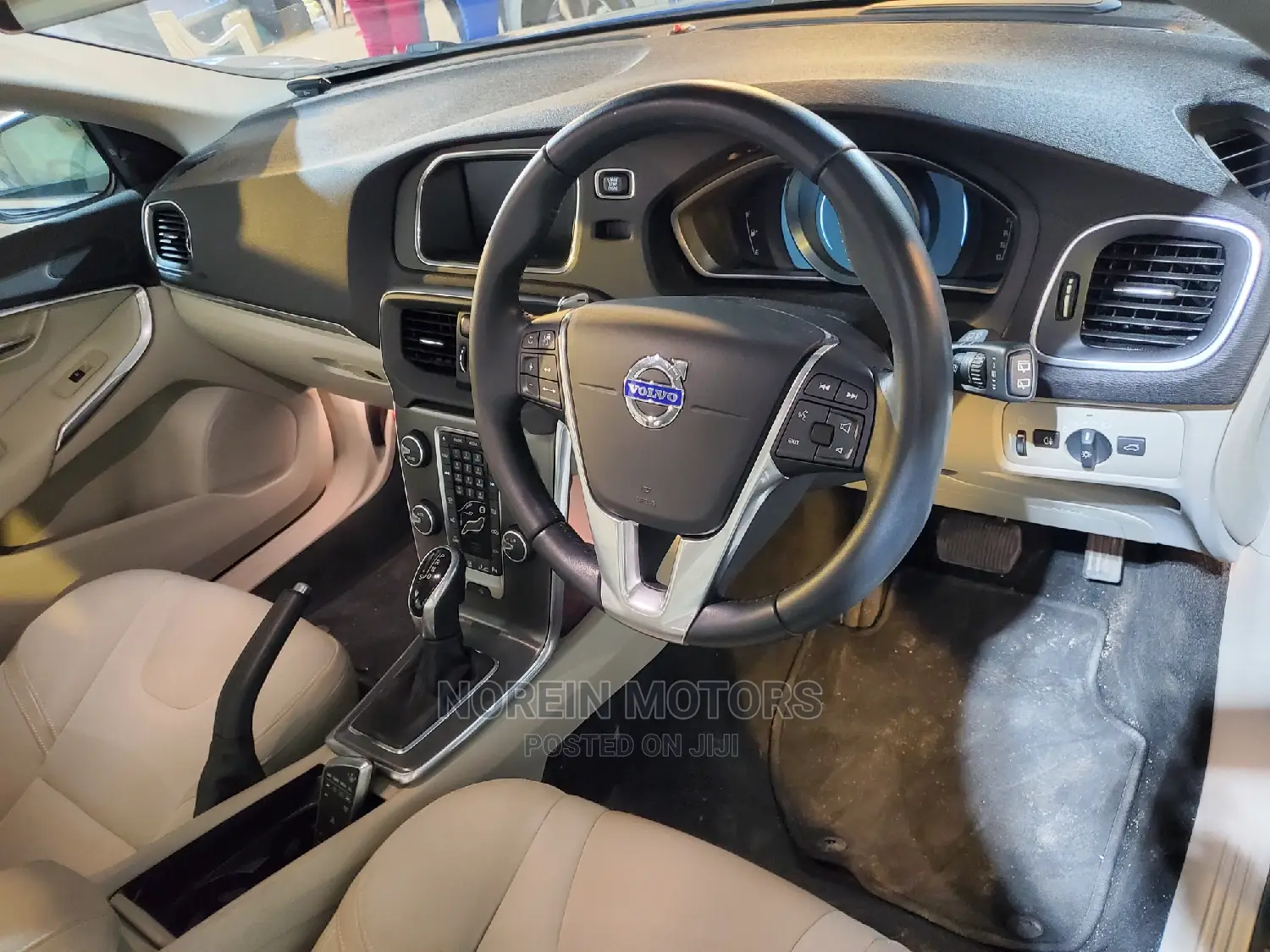 Volvo V40 2016 Blue