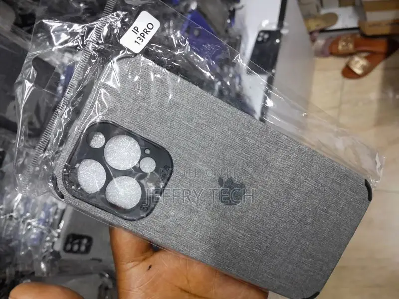 iPhone 13 Pro Fabric Case - Light Grey