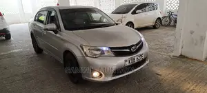 Toyota Axio 1.5 Hybrid 2WD 2014 Silver